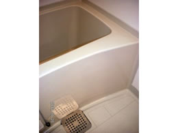 4清掃実例：お風呂場の換気扇や排水溝のお掃除