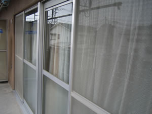 イメージ：窓ガラス、サッシの清掃、ハウスクリーニング