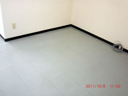 2清掃実例：事務所の床のワックス実例